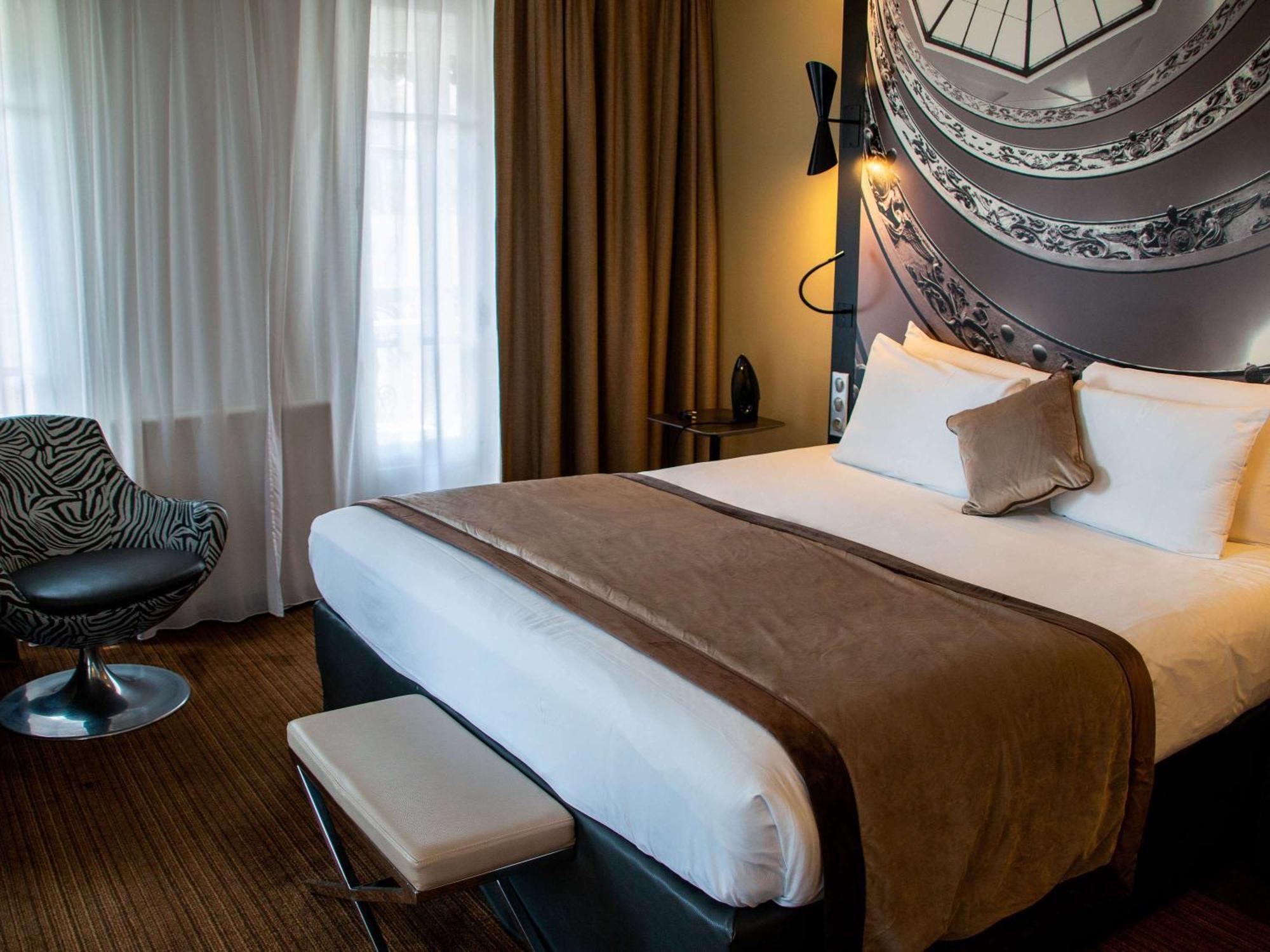 Mercure Centre Beaux-arts Hotel 4*