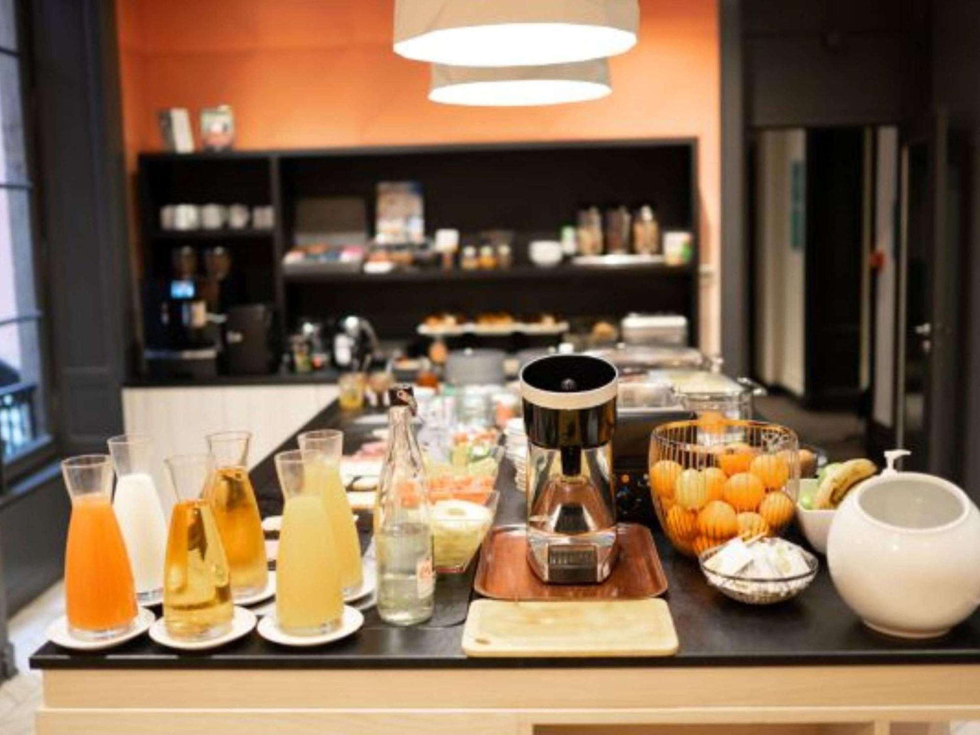 Hotel Mercure Centre Beaux-arts 4*